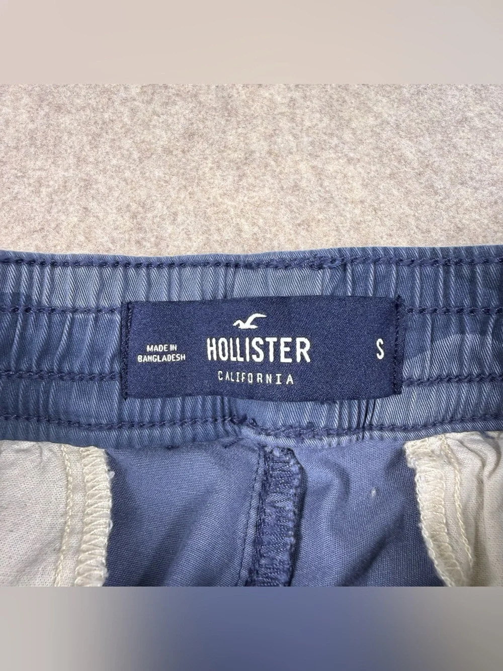 Hollister Men’s Blue Camo Jogger Pants NWT, Size Small, Advanced Stretch